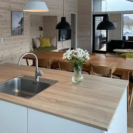 Holiday home Gorgeous In With Kitchen *