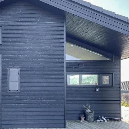 Holiday home Gorgeous In With Kitchen Frorup