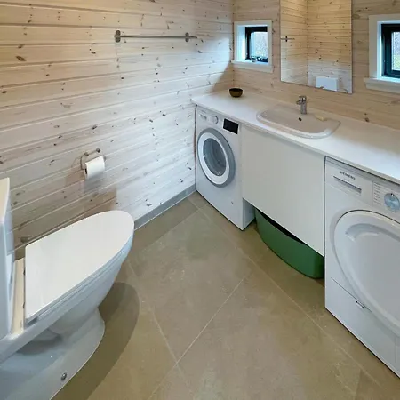 Gorgeous In With Kitchen בית נופש